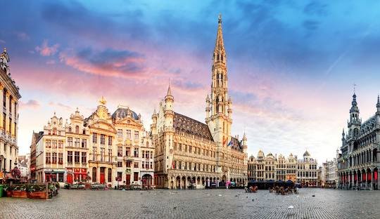 Can you grow your own cannabis in Brussels? Is CBD legal in Brussels in 2025? The penalties for the possession of weed in Brussels. Welcome to the weed travelers guide in Brussels, the very best guide to get cannabis in Brussels in 2025.
