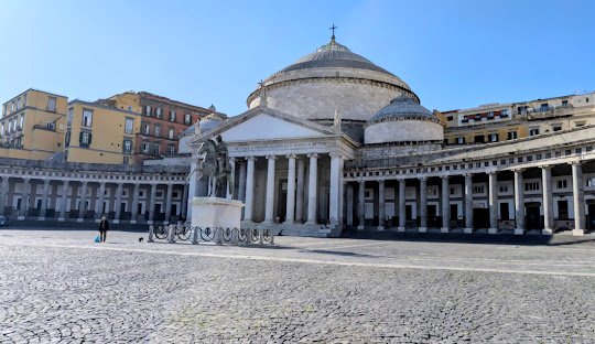 is it safe to purchase weed in Naples Italy (2026)