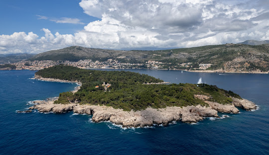 discovering Weed in Dubrovnik in 2025